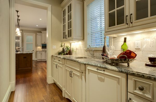 Butlers Pantry Installation in Missouri City