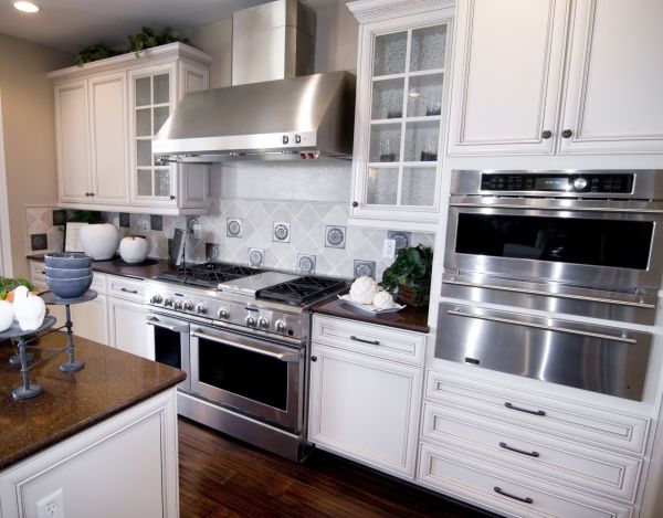 Custom Cabinet Building in Missouri City
